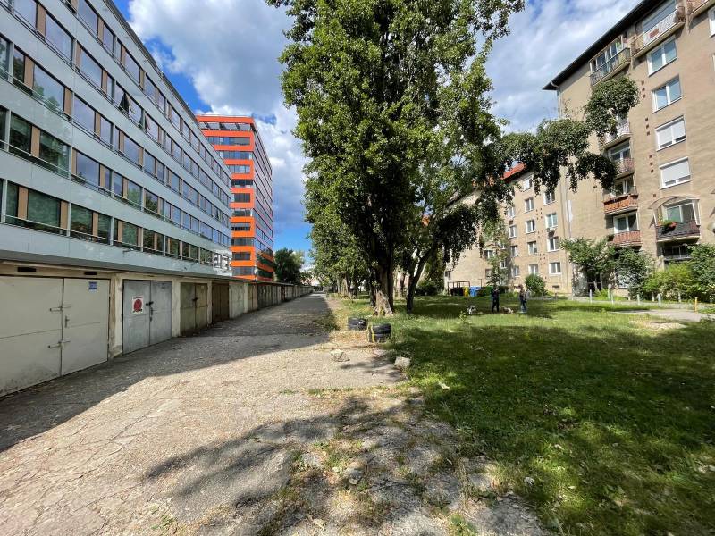 Rent Garage, Garage, Budovateľská, Bratislava - Ružinov, Slovakia