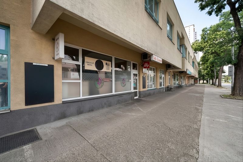 Sale Commercial premises, Commercial premises, Záhradnícka, Bratislava